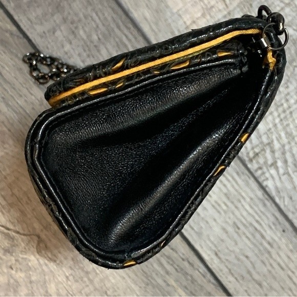 Inge Christopher Charlotte Filligree Black & Gold Leather Clutch - Picture 4 of 10